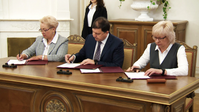 Библиотеки Петербурга и ЛДНР подписали договор о сотрудничестве и обмене опытом