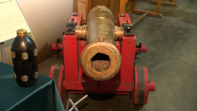 РГО передали Военно-историческому музею артиллерии медную пушку XIX века, поднятую со дна