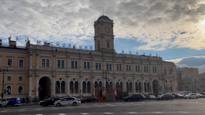 Петербурженка украла у знакомого рюкзак с 165 тысячами рублей на Московском вокзале