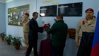 В колпинской школе увековечили память выпускника Андрея Котта, погибшего в зоне СВО