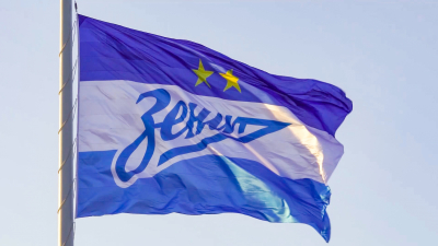 У «Зенита» теперь две звезды на эмблеме: новый флаг уже на флагштоке «Газпром Арены»