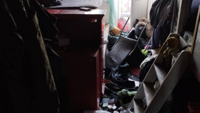 В московской квартире нашли мертвого мужчину, прикованного к посудомоечной машине
