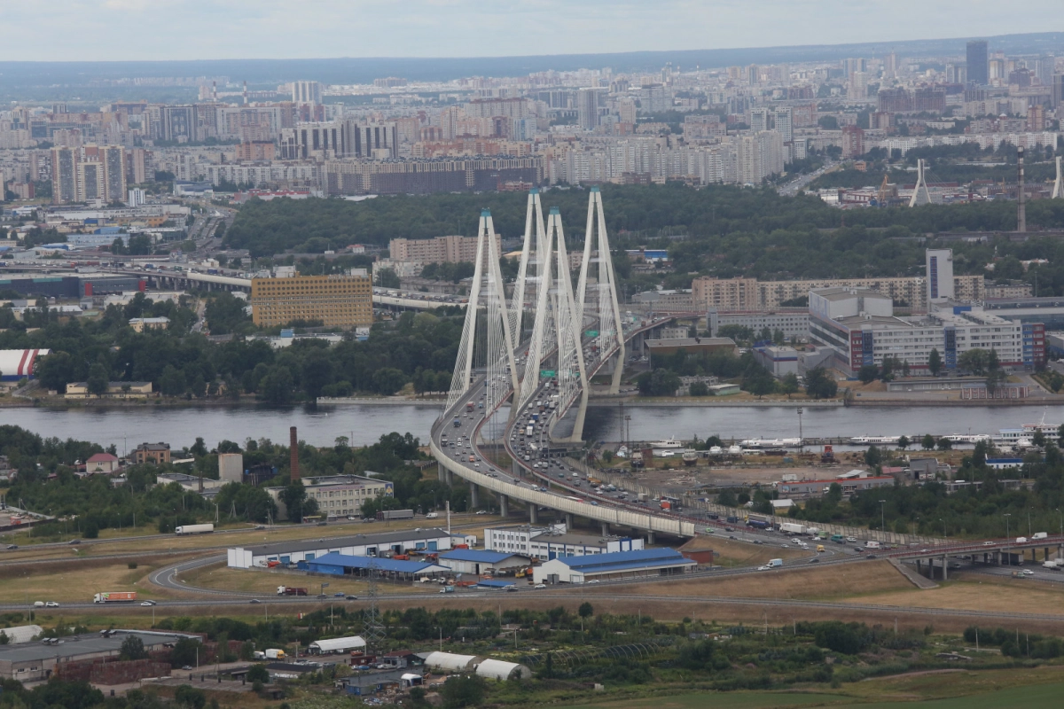 Перед вантовым мостом на КАД две полосы перекроют на 10 дней - tvspb.ru