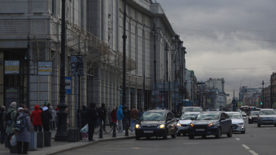Звонившие из Европы угрожали взорвать «Галерею» в центре Петербурга