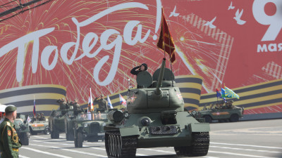 Военный парад 9 мая в Петербурге: смотрите прямую трансляцию