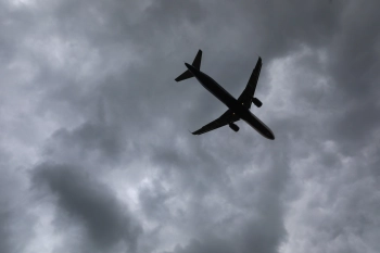 Инсульт настиг мужчину на борту самолета, летевшего из Петербурга в Сыктывкар