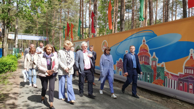 На летний отдых в Петербург приедут школьники из Мариуполя