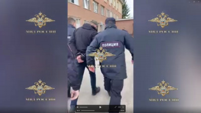 Полицейских, задержавших подозреваемого в подрыве машины Прилепина, наградят