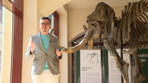 Самсон из Новосибирска: трёхметровый скелет мамонта разместился в Академической капелле