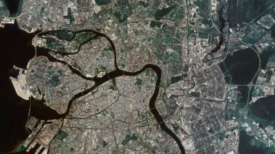 В честь 320-летия Петербурга «Роскосмос» сделал фотографию города с орбиты Земли