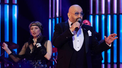 Михаил Шуфутинский представил в Петербурге вторую часть комикса о себе