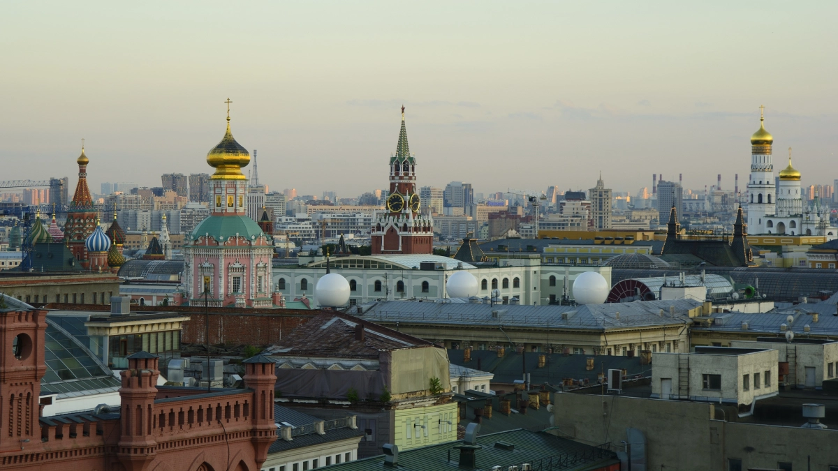 В Новой Москве эвакуировали жителей пострадавших от беспилотников домов |  Телеканал Санкт-Петербург