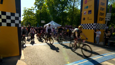 Более 5 тысяч человек вышли на старт велогонки La Strada