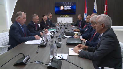 Александр Беглов и Александр Бельский провели деловую встречу с премьер-министром Кубы