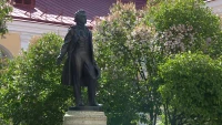 Поэзия Пушкина повсюду: как Петербург отметил 224-летие со дня рождения великого классика