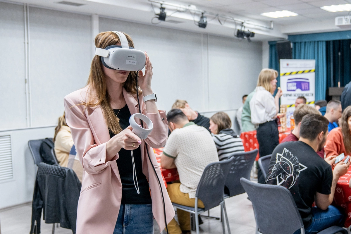 Студентам и молодым специалистам Петербурга представили VR-технологию обучения персонала - tvspb.ru