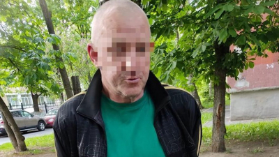 Пьяного мужчину с травматическим пистолетом задержали в Петербурге