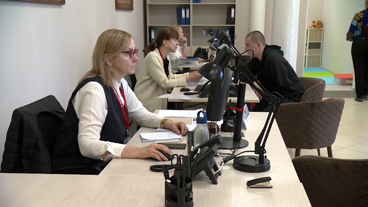 С 10 февраля в Петербурге начнет работу Консультационный пункт для соискателей из регионов России - tvspb.ru