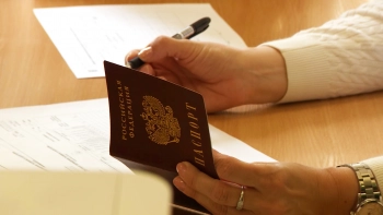 Выпускников предупредили о мошенничестве с продажей ответов на ОГЭ и ЕГЭ