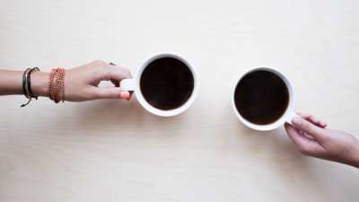 Диетолог: Кофе нельзя сочетать с кофе и пряностями