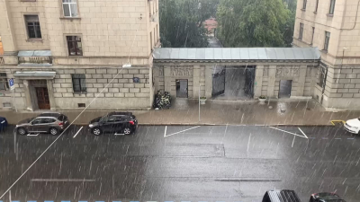 На Петербург обрушился ливень