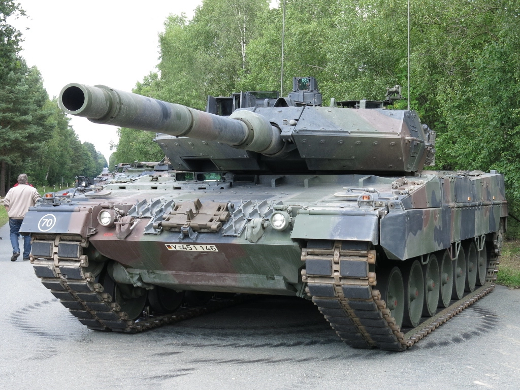 Глава немецкого концерна заявил, что в степях Украины уже есть остовы уничтоженных Leopard - tvspb.ru