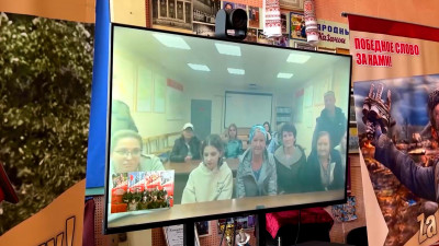 Участники СВО смогли увидеться с близкими благодаря телемосту