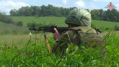 МО РФ: На полигонах продолжается подготовка военнослужащих по контракту