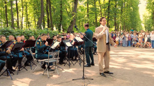«Музыка Летнего сада»: традиционные концерты военного духового оркестра