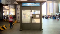 В «Пулково» заработал киоск по продаже проездных