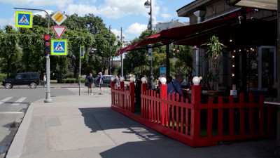 Рост внутреннего туризма повысил спрос на покупку ресторанной франшизы в Петербурге
