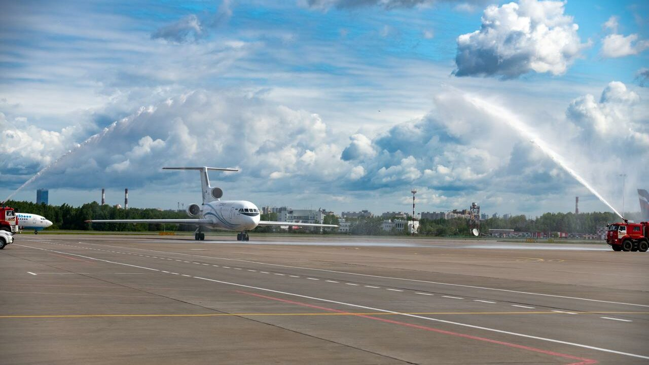 Самолет архангельск санкт петербург