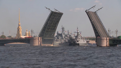 В Петербурге мосты разведут для репетиции парада ВМФ 19 июля