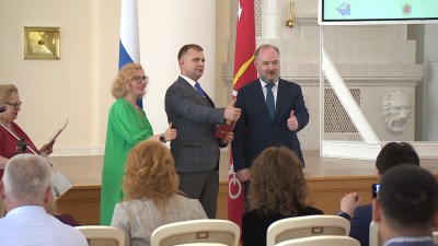 В Смольном вручили дипломы выпускникам президентской программы подготовки управленцев