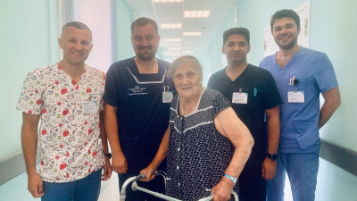 Хирурги Елизаветинской больницы провели успешную операцию 100-летней пациентке