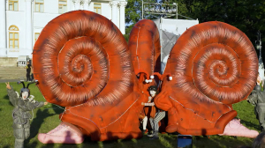 Хорошего настроения — всем: фестиваль уличных театров на Елагином острове