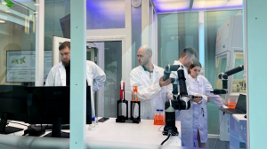 Пламенный мотор: петербургские учёные создали мобильную лабораторию-куб для создания искусственного сердца