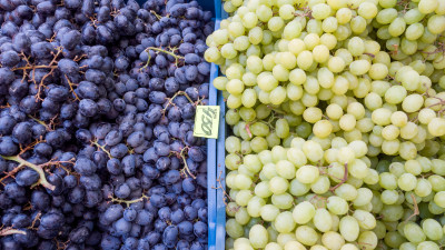 Эксперты рассказали, что полезнее  – изюм или виноград
