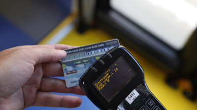 98% пассажиров общественного транспорта Петербурга оплачивают проезд электронными способами