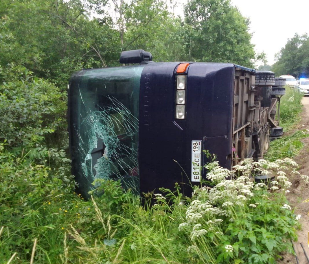 В Карелии после ДТП с туристическим автобусом пострадали 18 человек |  Телеканал Санкт-Петербург