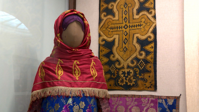 «Шелк, как символ роскоши»: в Этнографическом музее открылась выставка «Кокон традиции»