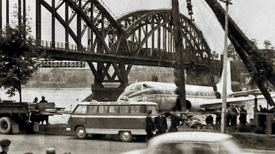 Чудо на Неве: Как пассажирский лайнер сел на воду в центре Петербурга 60 лет назад