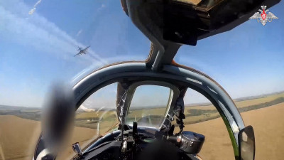 Минобороны РФ: Экипажи Су-25СМ нанесли ракетный удар по позициям ВСУ