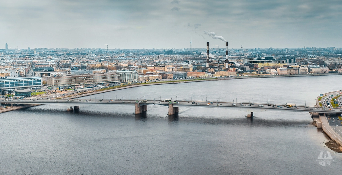 На мосту Александра Невского перекроют трамвайное движение в ночь на 6 августа - tvspb.ru