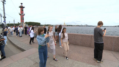 Школьники из ЛНР побывали на экскурсии в Петербурге