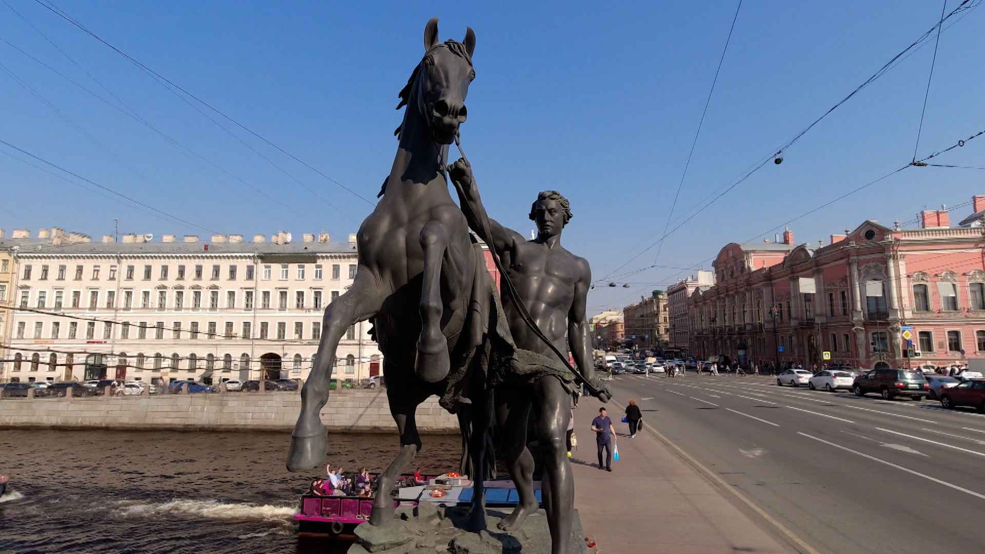 лицо наполеона на аничковом мосту