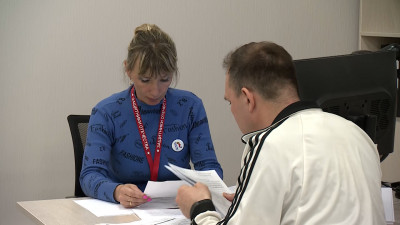 Петербуржцам рассказали о мерах поддержки военных-контрактников и их семей