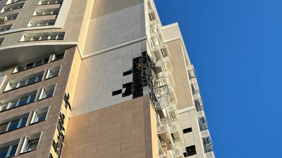 Гладков сообщил о повреждении фасада дома в Белгороде