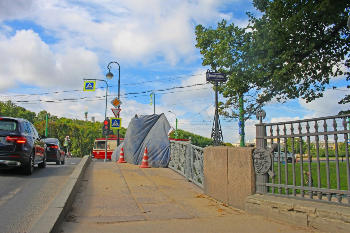 Специалисты Петербурга начали проводить восстановительные работы на Нижнем Лебяжьем мосту - tvspb.ru