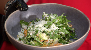 Буйство красок и пользы: осенний салат с лисичками